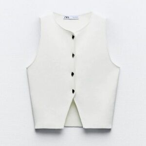 Zara Ivory Sleeveless Buttoned Vest